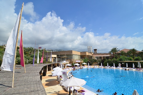 Sunday At Edde Sands